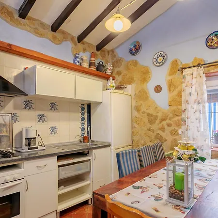 Country house La Cuina De Paqui Caserio Calandari